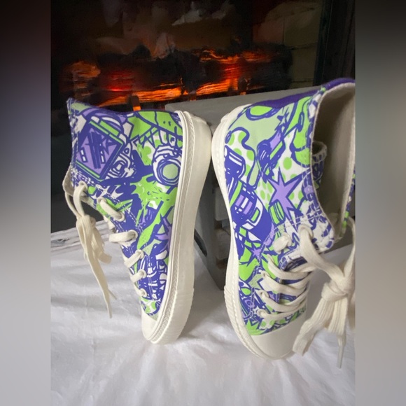 NWT Sz-7 Ladies/Girls iStep Canvas HighTop’s,🤍💜💚
Super🆒Sneakers 4 People w/Feet - Picture 3 of 16